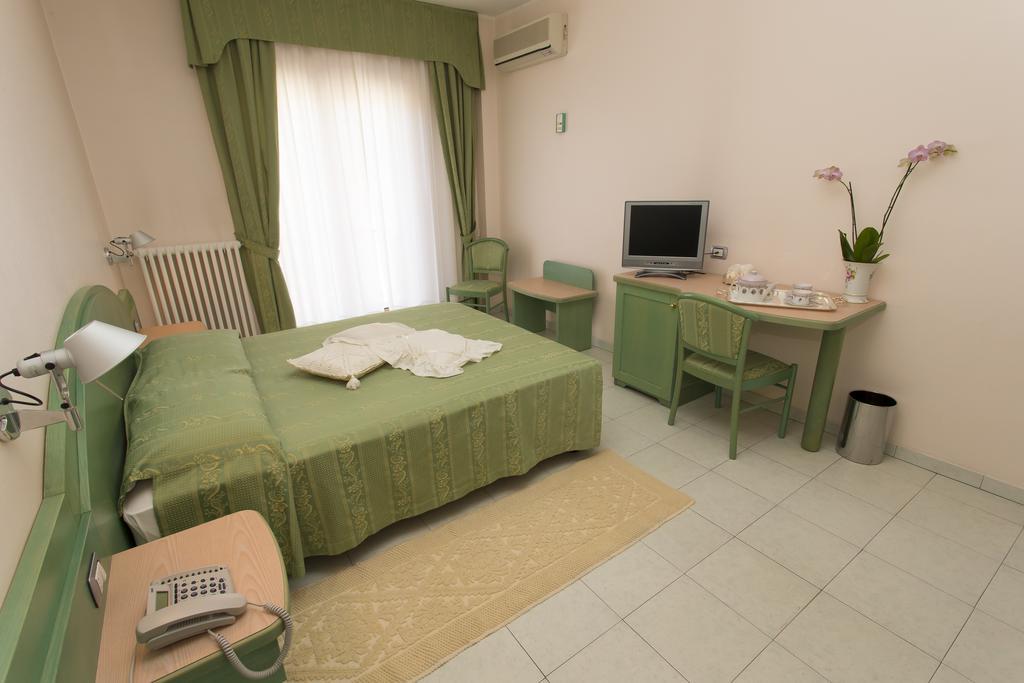 Hotel Grillo Nuoro  Cameră foto